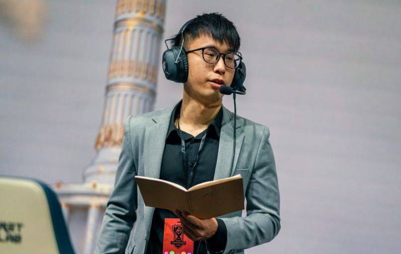 LOL选手转型教练，需要学习哪些东西？