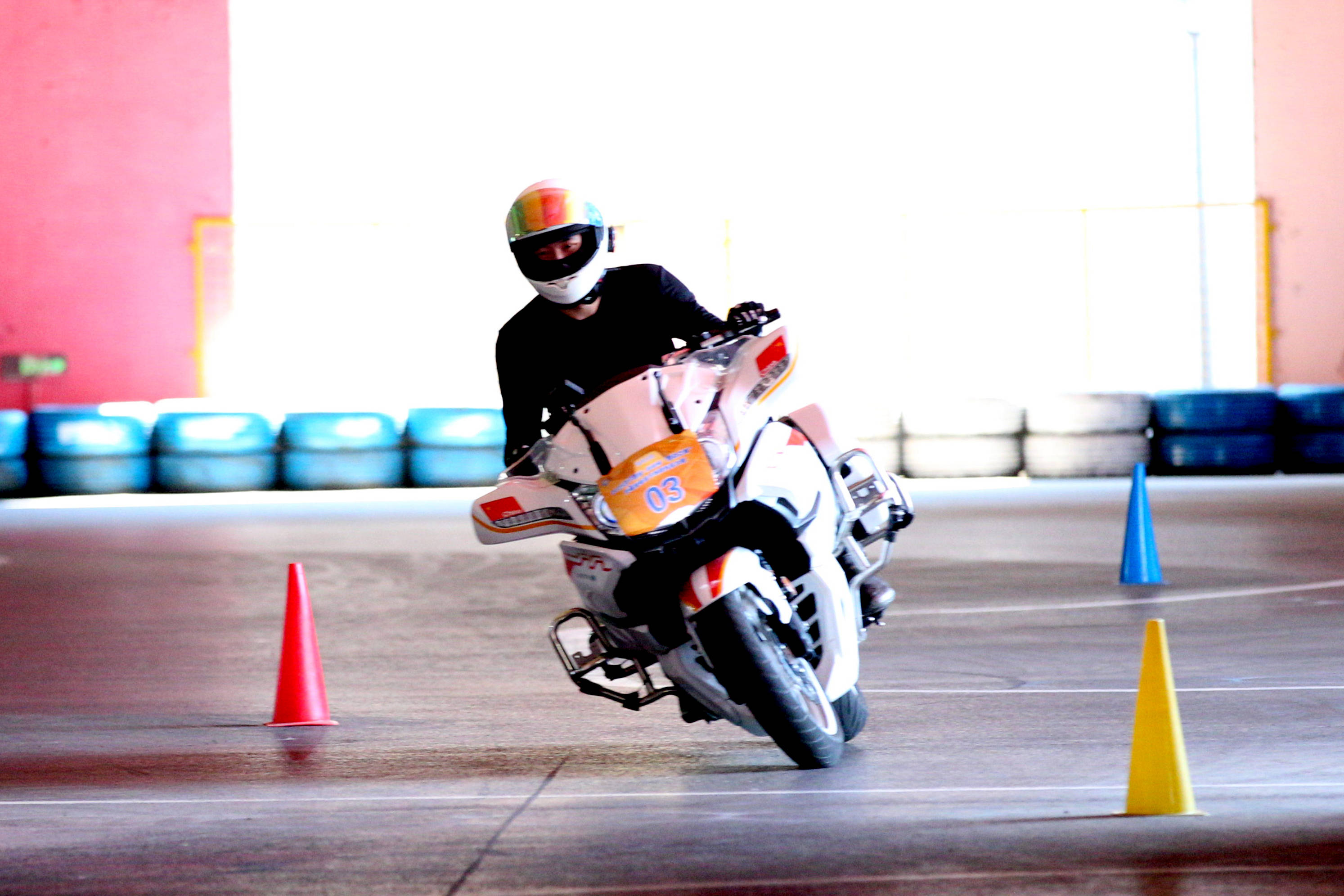 孔孟之乡燃“摩”火！济宁“至圣之路”油电摩托大赛竞风流