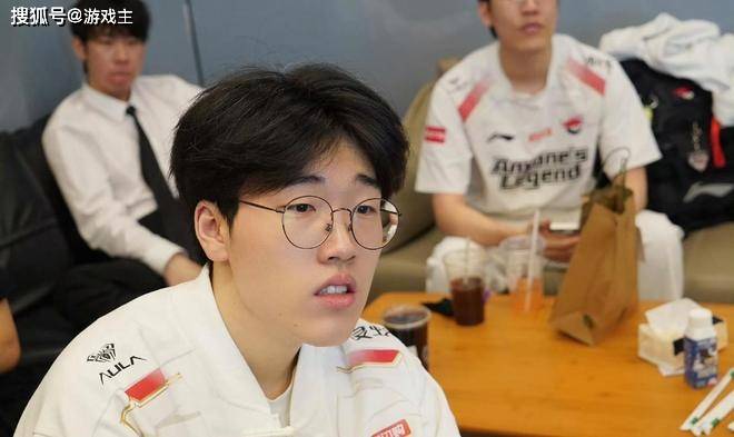 LPL冬季转会期消息汇总了,JKL伤病恐退役休息,AL续约艰难